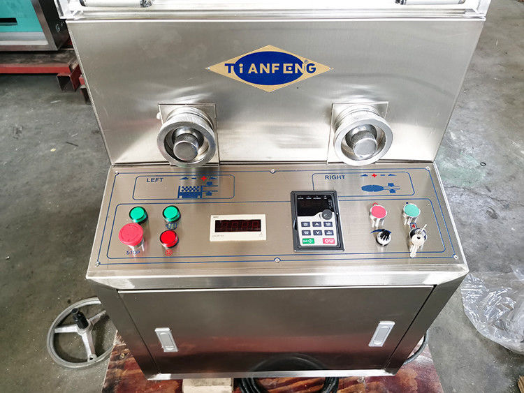 ZPW15D ZPW17D ZPW19D 로터리 태블릿 프레스 머신 3KW 42000 PC / 시간 20mm 지름의 태블릿